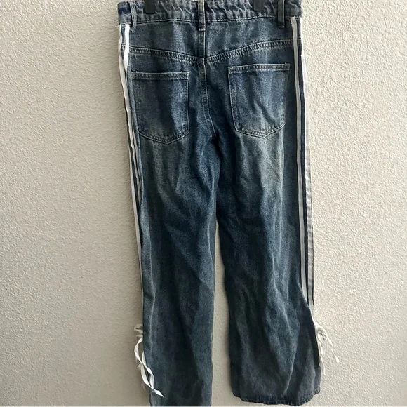 NWOT Edikted Blue Washed Low Rise Bow Ribbon Baggy Jeans - Picture 11 of 11